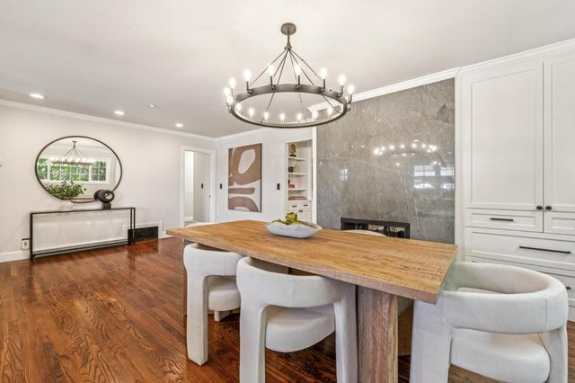 806 Fiesta Drive, San Mateo, CA 94403