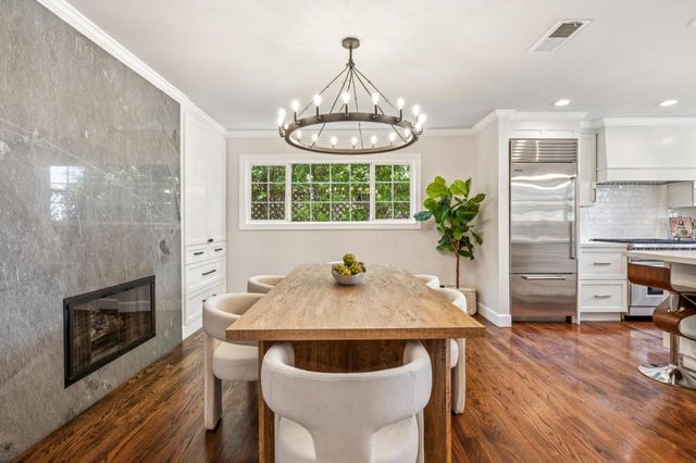 806 Fiesta Drive, San Mateo, CA 94403