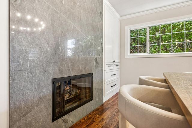 806 Fiesta Drive, San Mateo, CA 94403