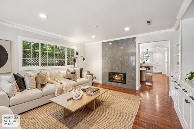 806 Fiesta Drive, San Mateo, CA 94403
