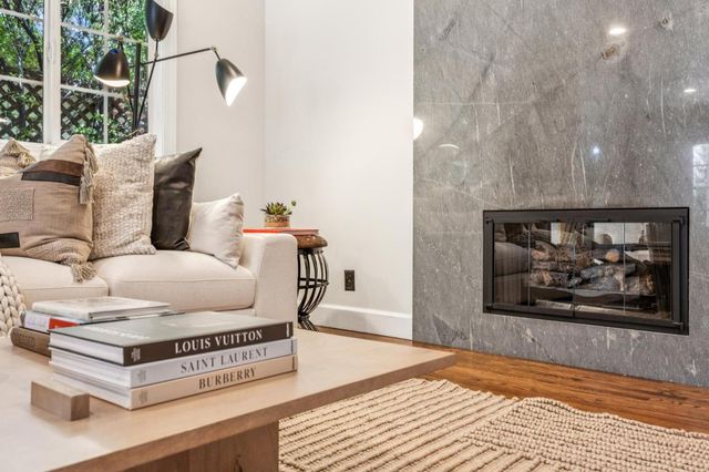 806 Fiesta Drive, San Mateo, CA 94403