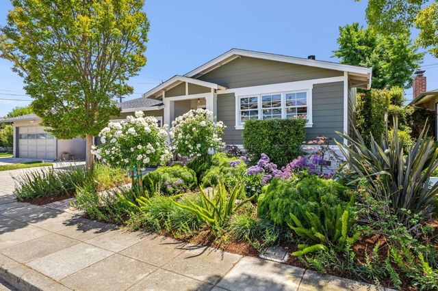 806 Fiesta Drive, San Mateo, CA 94403