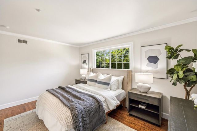 806 Fiesta Drive, San Mateo, CA 94403