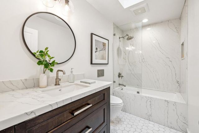 806 Fiesta Drive, San Mateo, CA 94403