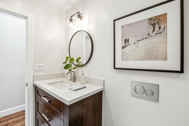 806 Fiesta Drive, San Mateo, CA 94403