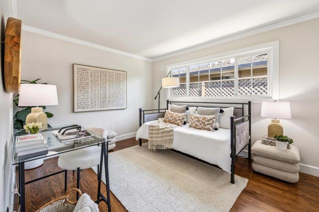 806 Fiesta Drive, San Mateo, CA 94403