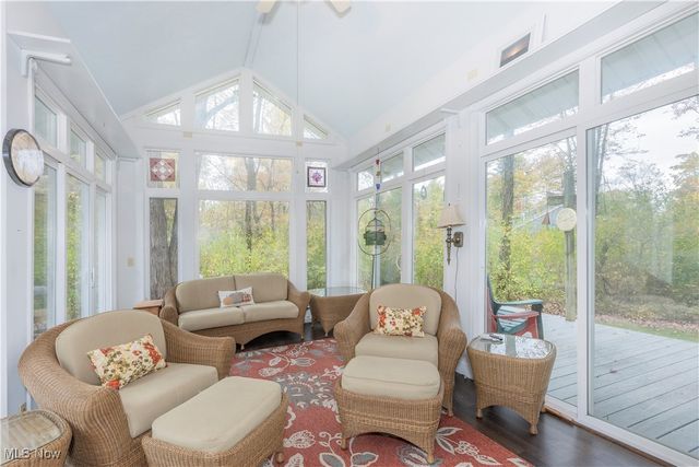 11075 Cory Lane, Newbury, OH 44065