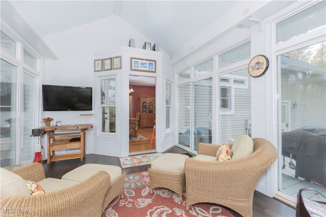 11075 Cory Lane, Newbury, OH 44065