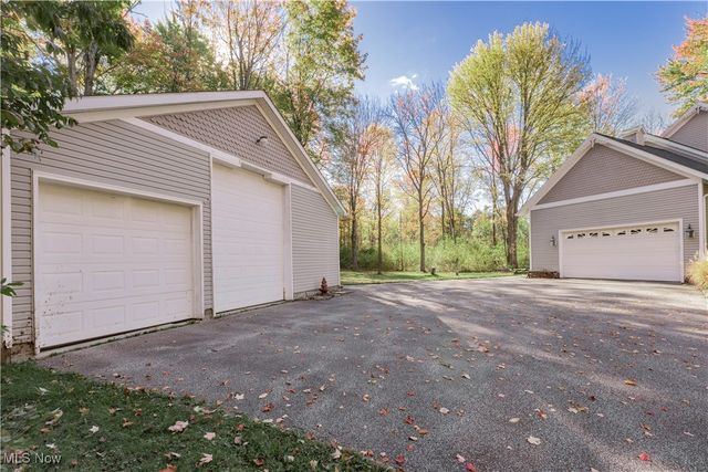 11075 Cory Lane, Newbury, OH 44065