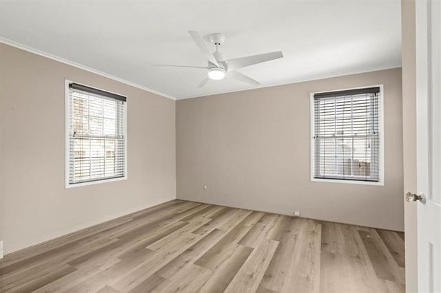 6517 W 77th Terrace, Overland Park, KS 66204