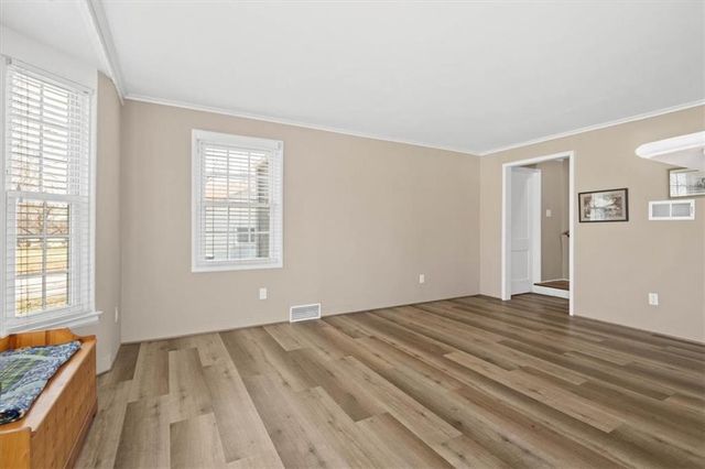 6517 W 77th Terrace, Overland Park, KS 66204