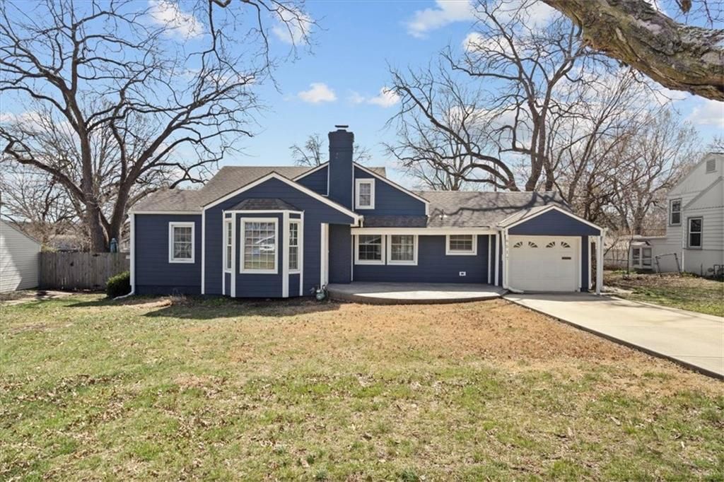 6517 W 77th Terrace, Overland Park, KS 66204