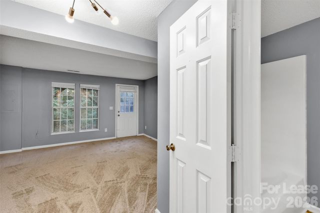 619 Lex Drive, Charlotte, NC 28262