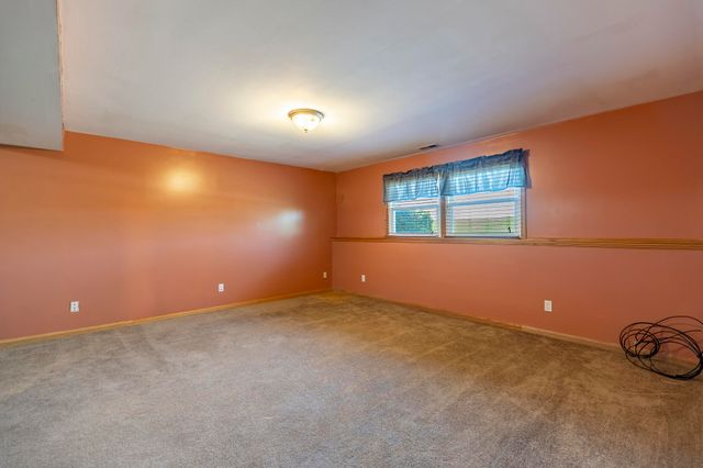431 S Liverpool Road, Hobart, IN 46342