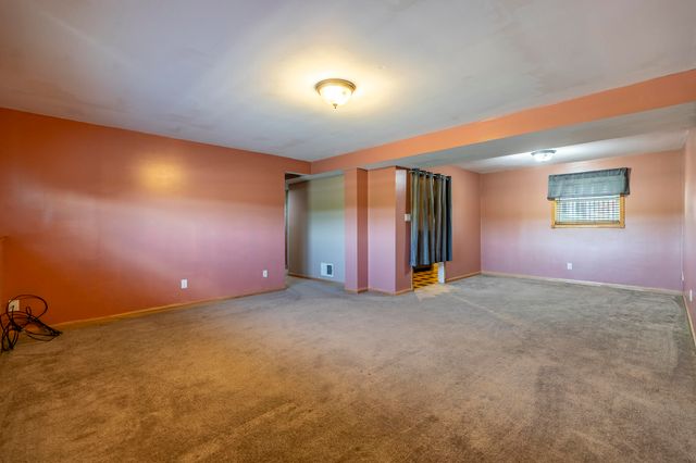 431 S Liverpool Road, Hobart, IN 46342