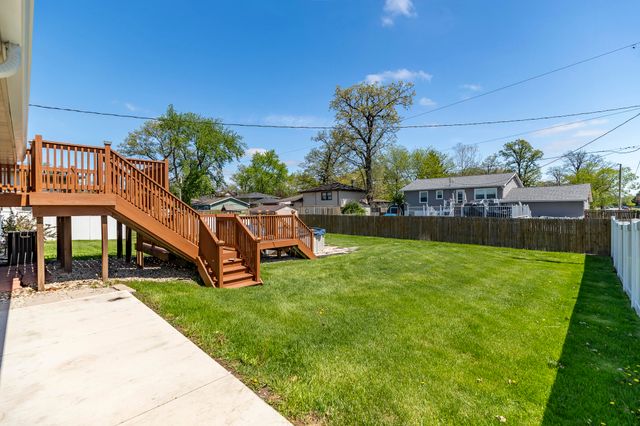 431 S Liverpool Road, Hobart, IN 46342
