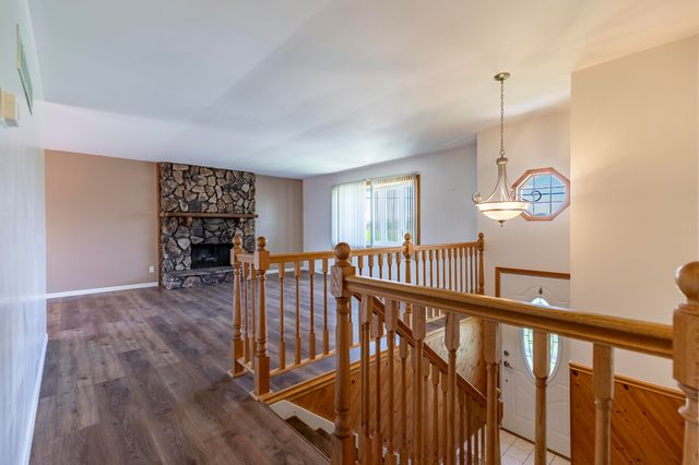 431 S Liverpool Road, Hobart, IN 46342