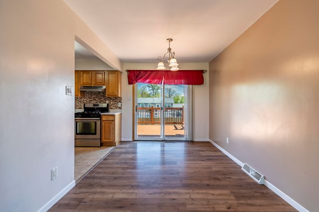 431 S Liverpool Road, Hobart, IN 46342