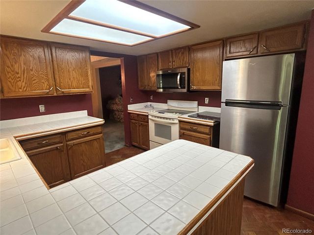 12924 St Paul Ct, Thornton, CO 80241
