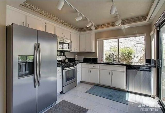 2366 E Miramonte Circle E A, Palm Springs, CA 92264