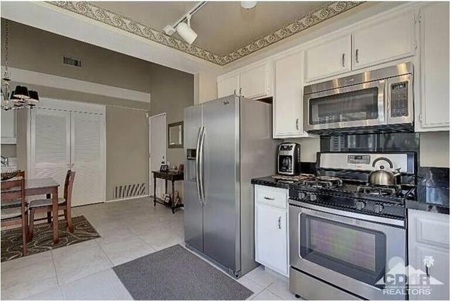 2366 E Miramonte Circle E A, Palm Springs, CA 92264