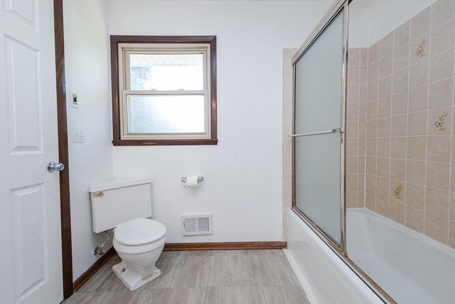 W119 Park DRIVE, Oconomowoc, WI 53066
