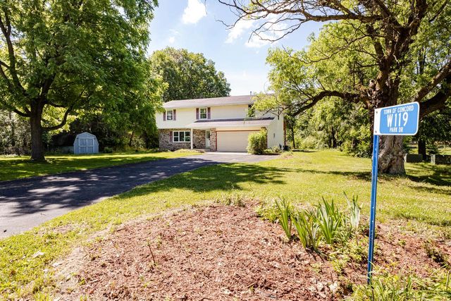 W119 Park DRIVE, Oconomowoc, WI 53066