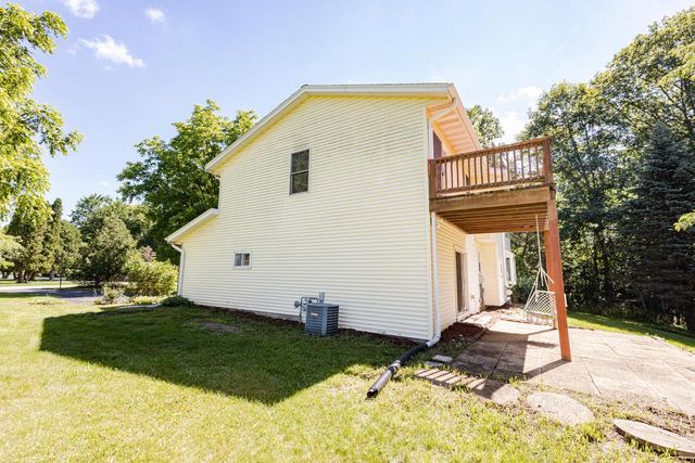 W119 Park DRIVE, Oconomowoc, WI 53066