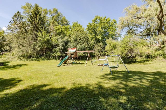 W119 Park DRIVE, Oconomowoc, WI 53066