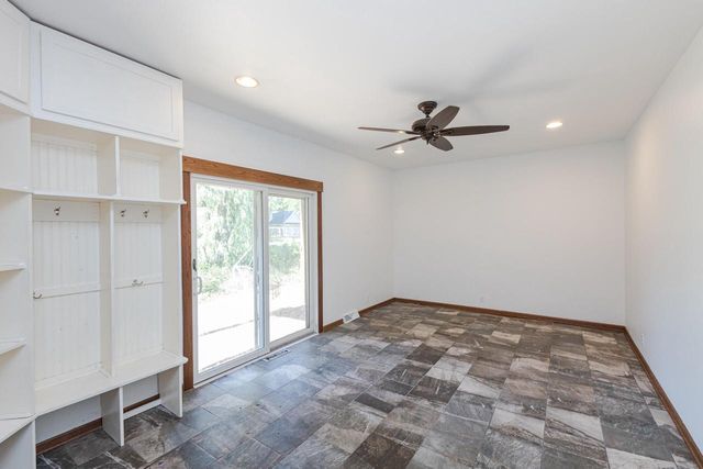 W119 Park DRIVE, Oconomowoc, WI 53066