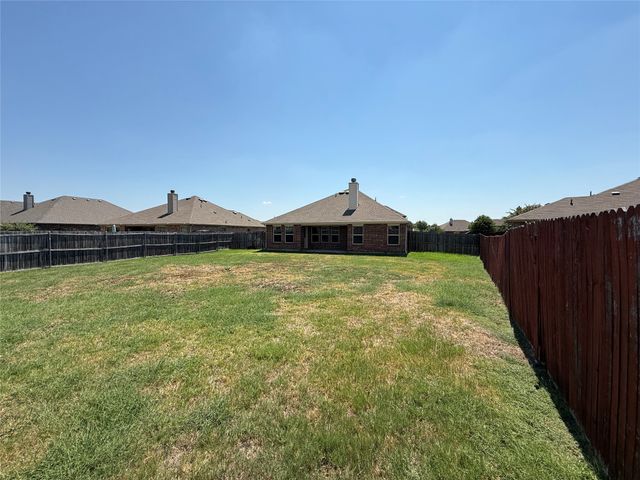 112 Acadia Lane, Forney, TX 75126