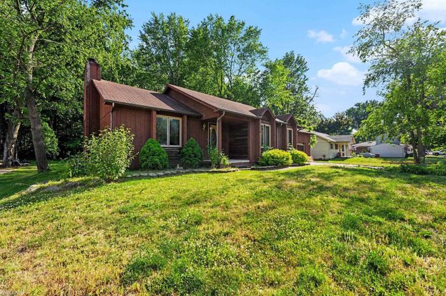 11386 Rhode Drive, Shelby Twp, MI 48317