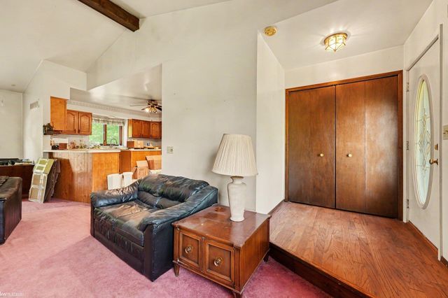 11386 Rhode Drive, Shelby Twp, MI 48317