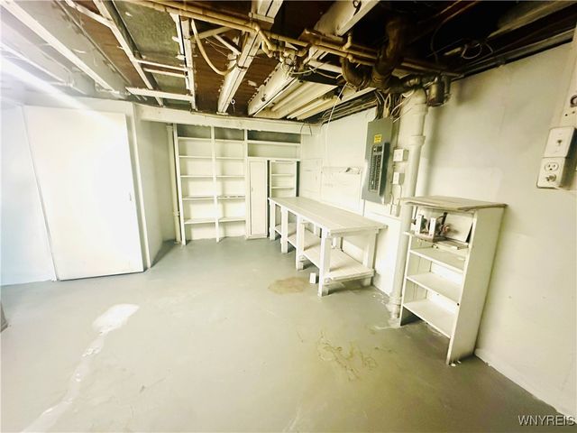 3750 Deveaux Street, Niagara Falls, NY 14305