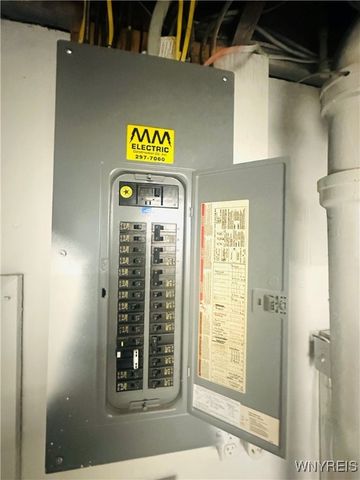 3750 Deveaux Street, Niagara Falls, NY 14305