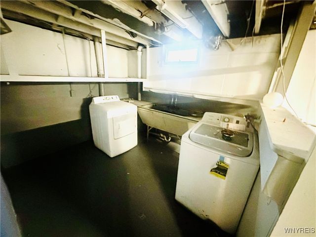 3750 Deveaux Street, Niagara Falls, NY 14305