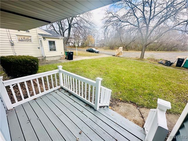 3750 Deveaux Street, Niagara Falls, NY 14305