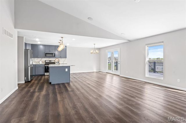 256 Savannah Ridge Court, Fenton, MO 63026