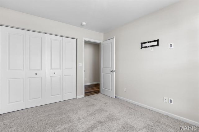 256 Savannah Ridge Court, Fenton, MO 63026