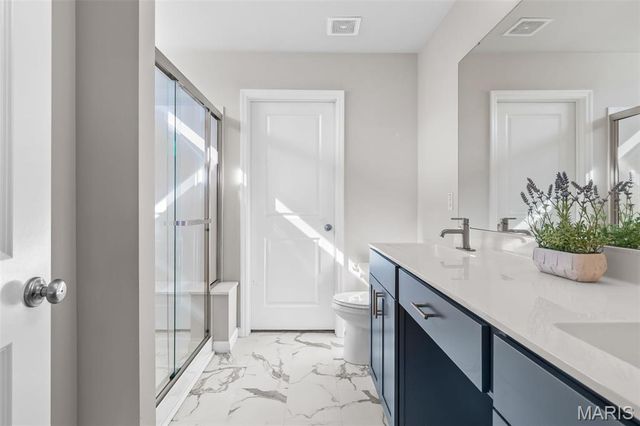 256 Savannah Ridge Court, Fenton, MO 63026