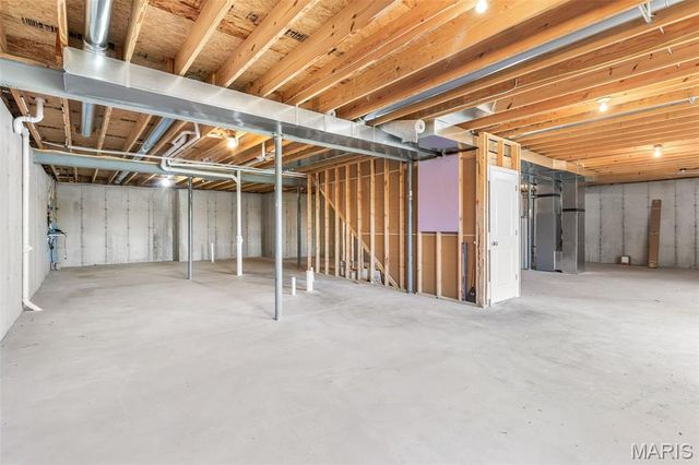 256 Savannah Ridge Court, Fenton, MO 63026