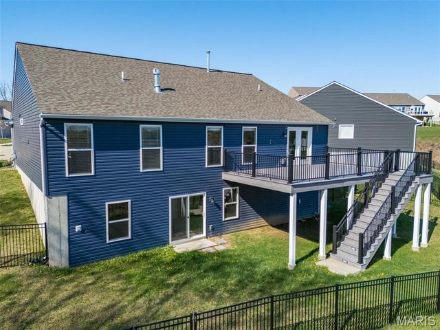 256 Savannah Ridge Court, Fenton, MO 63026