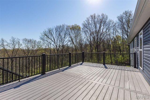 256 Savannah Ridge Court, Fenton, MO 63026
