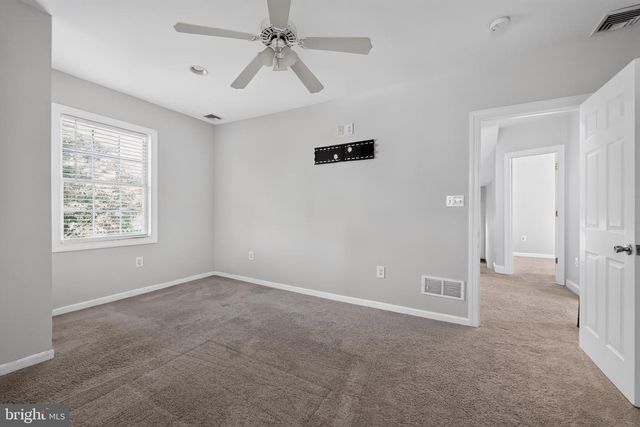 9 E ELBON RD, Brookhaven, PA 19015