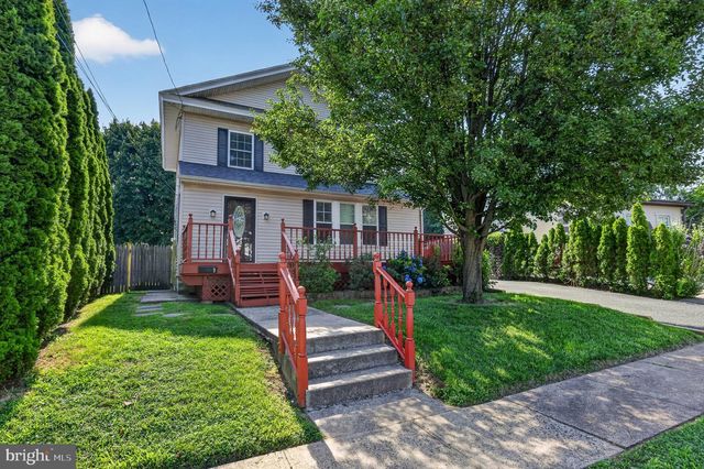 9 E ELBON RD, Brookhaven, PA 19015