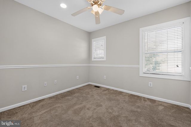 9 E ELBON RD, Brookhaven, PA 19015