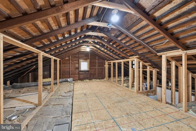 9 E ELBON RD, Brookhaven, PA 19015