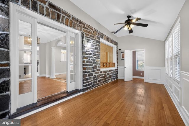 9 E ELBON RD, Brookhaven, PA 19015