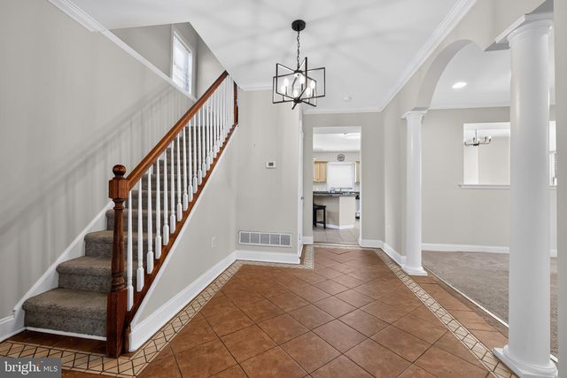 9 E ELBON RD, Brookhaven, PA 19015