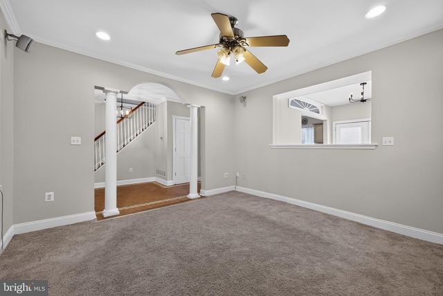 9 E ELBON RD, Brookhaven, PA 19015